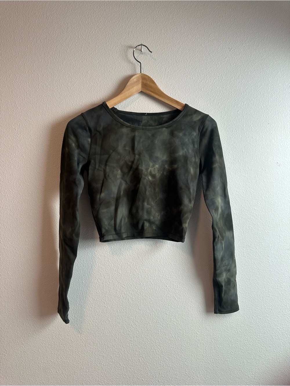Lululemon Wunder Train Cropped Long Sleeve Top Size 2 Brown Tie Dye Color